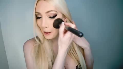 Barbi Bentley online show from December 15, 9:27 am