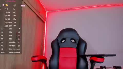 Nicolle  online show from March 12, 3:21 am