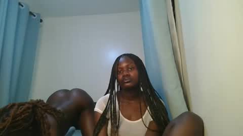 queen online show from March 14, 1:26 pm