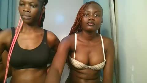 queen online show from November 7, 7:38 pm