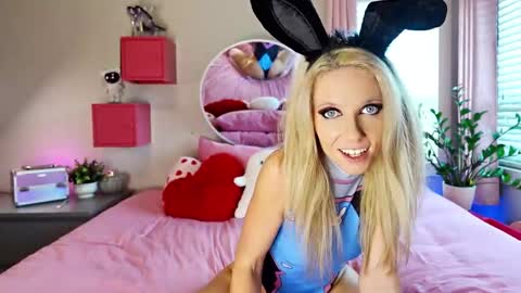 Barbie online show from October 27, 8:20 pm