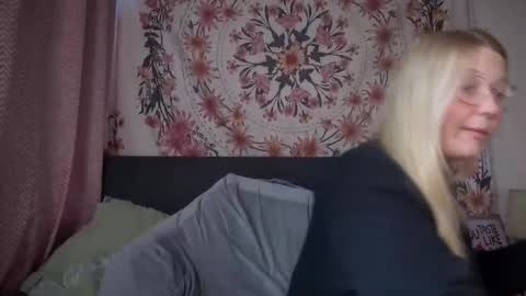 barbiegirl966 online show from December 5, 9:52 am