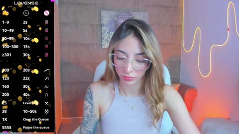 Snapshot of barbiie_scoth chatting on January 25, 9:04 pm Barbie Scot online show from January 25, 9:04 pm