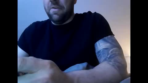 barrias23 online show from February 26, 5:44 am