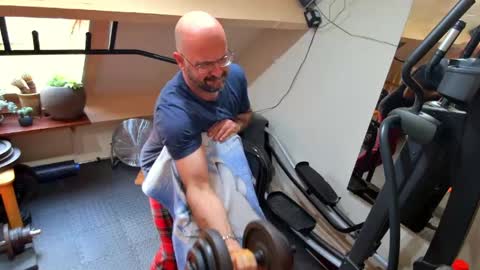 bazzz_8 online show from April 16, 5:13 pm