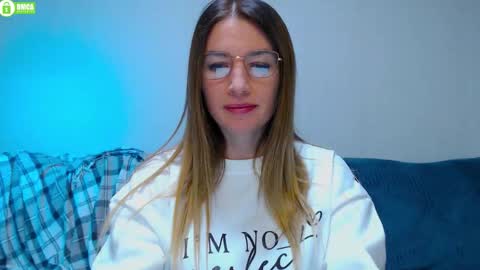 Snapshot of bb__bonami_ chatting on October 16, 5:45 pm bb__bonami_ online show from October 16, 5:45 pm