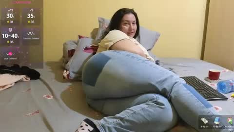 Emma online show from March 3, 12:06 pm