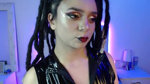 Ela online show from November 22, 6:12 am