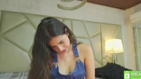 Helena  Evan online show from July 1, 12:14 pm