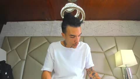 Helena  Evan online show from July 16, 5:27 pm