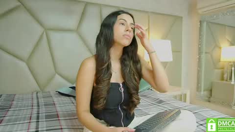 Helena  Evan online show from July 24, 12:13 pm