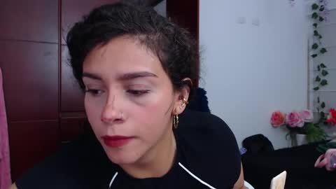 Sara  Juan online show from June 1, 3:08 am