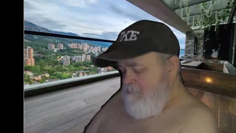 Dookie online show from December 6, 11:52 pm