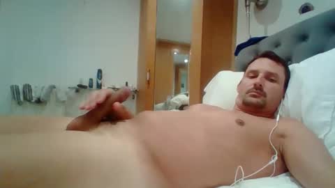 bearboudior online show from April 25, 3:20 pm