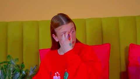 Beatrice online show from December 20, 7:10 pm