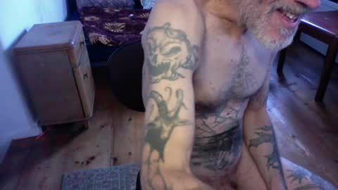 beautifulworld33 online show from February 18, 11:55 am