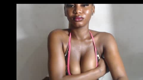 beautyslut1 online show from April 19, 8:37 am