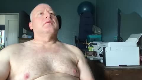 beckster online show from May 2, 4:13 pm