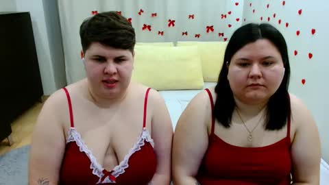 BeckyAndEllen online show from November 25, 2:49 pm