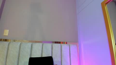 BeckyVidal online show from December 1, 6:06 pm