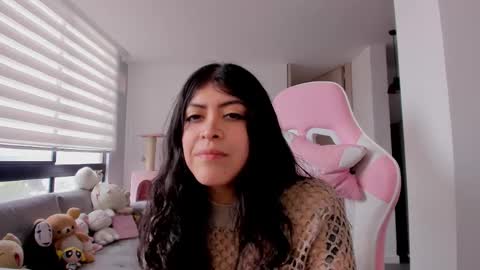 Snapshot of bedroomeyess chatting on March 6, 5:54 pm Amber UwU IM MOVING AND IS CRAZY ILL BE BACK VERY SOON 3 MISS YA ALREADY online show from March 6, 5:54 pm