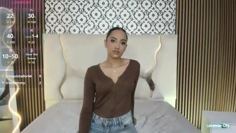 Snapshot of beella_tay1 chatting on October 15, 3:02 pm BELLA online show from October 15, 3:02 pm
