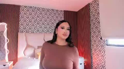BELLA online show from June 12, 12:15 pm