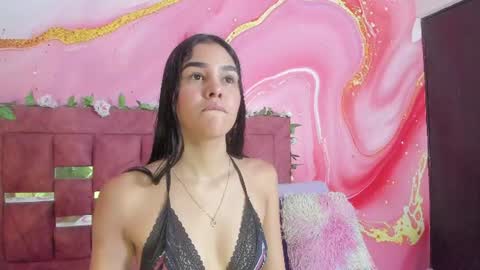 Melanie  online show from July 16, 10:40 am