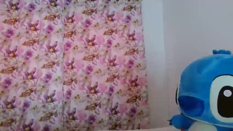 bella_gentle online show from January 19, 11:53 am