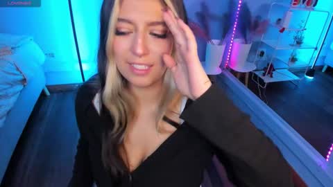  Bella  online show from March 11, 3:53 am