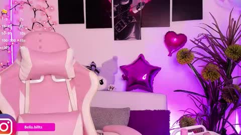 Bella online show from February 22, 4:42 pm