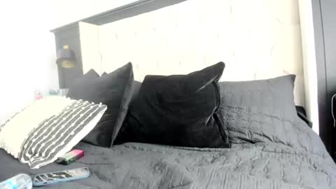 Bella Black online show from June 21, 8:54 am