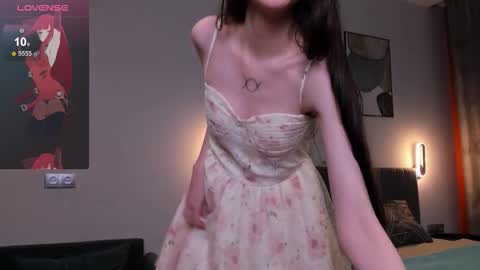 Snapshot of bellacatlovesmeat chatting on October 5, 6:59 pm BellaCatLovesMeat online show from October 5, 6:59 pm