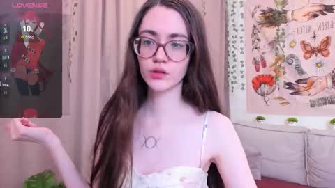 BellaCatLovesMeat online show from November 24, 9:46 pm