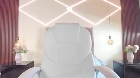 Bella Clair online show from December 17, 2:57 pm