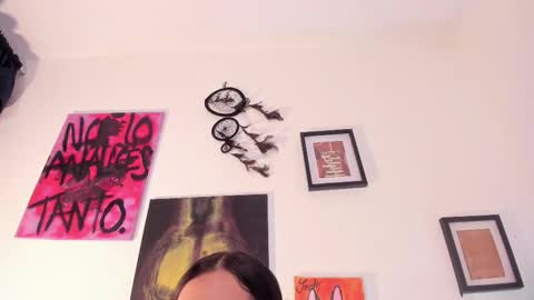 Bella online show from March 3, 9:48 pm