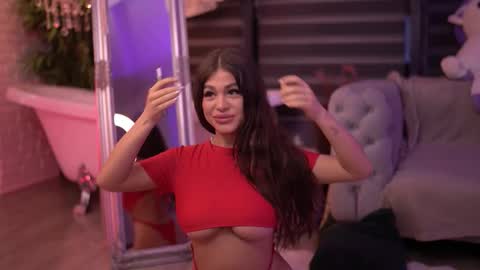 Bella online show from November 9, 7:05 pm