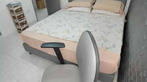 Bella  Angelycal online show from April 6, 2:40 pm