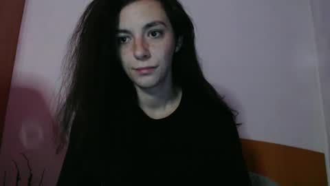 Snapshot of bellaqueen0701 chatting on February 18, 10:25 pm bellaqueen0701 online show from February 18, 10:25 pm