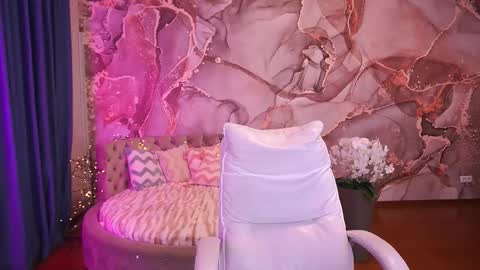 Bella online show from October 26, 2:07 pm