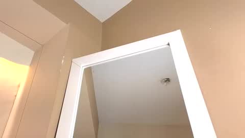 bellarooux online show from February 12, 12:31 pm