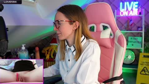 Alice online show from February 4, 1:38 pm