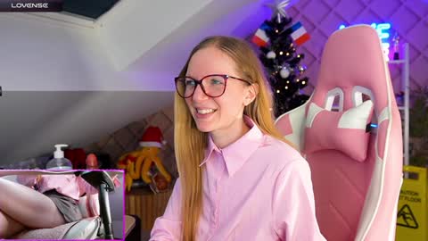 Alice online show from December 6, 10:55 am