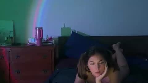 belle_snapps online show from February 2, 9:05 am