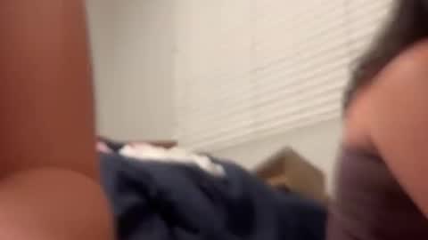 belle_snapps online show from March 13, 6:05 am