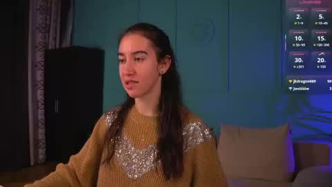 Bella online show from April 22, 7:21 pm