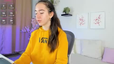 Bella online show from March 25, 1:40 pm