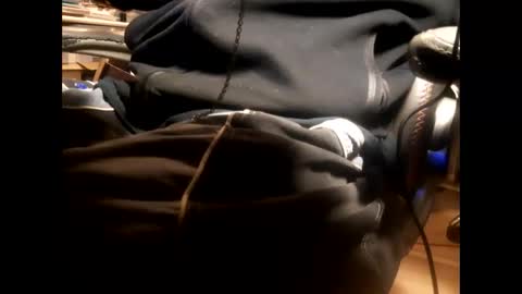 Bellebate online show from December 14, 5:30 pm