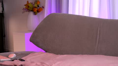 Belle online show from November 26, 6:43 am