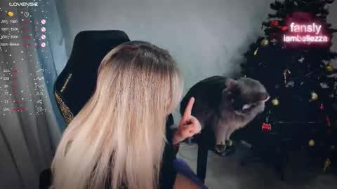 Your Annabelle Wolf  online show from January 8, 4:24 pm